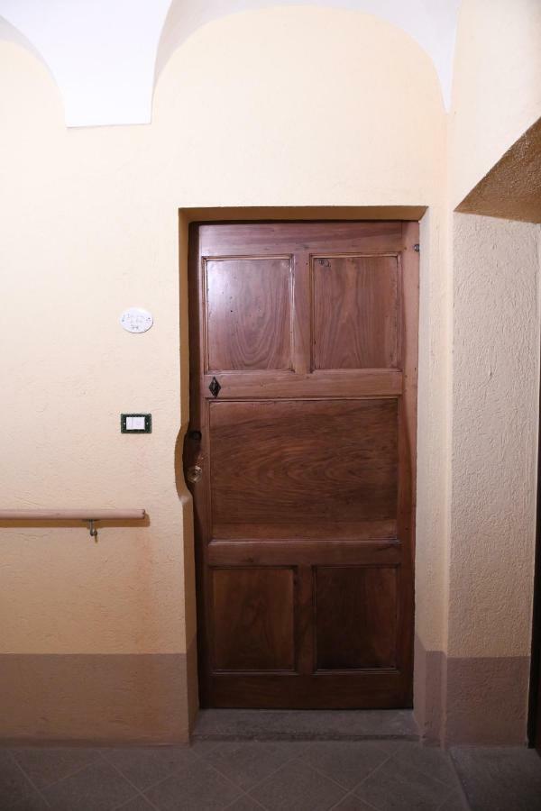 La Casa Di Eva Apartment Cuneo Luaran gambar