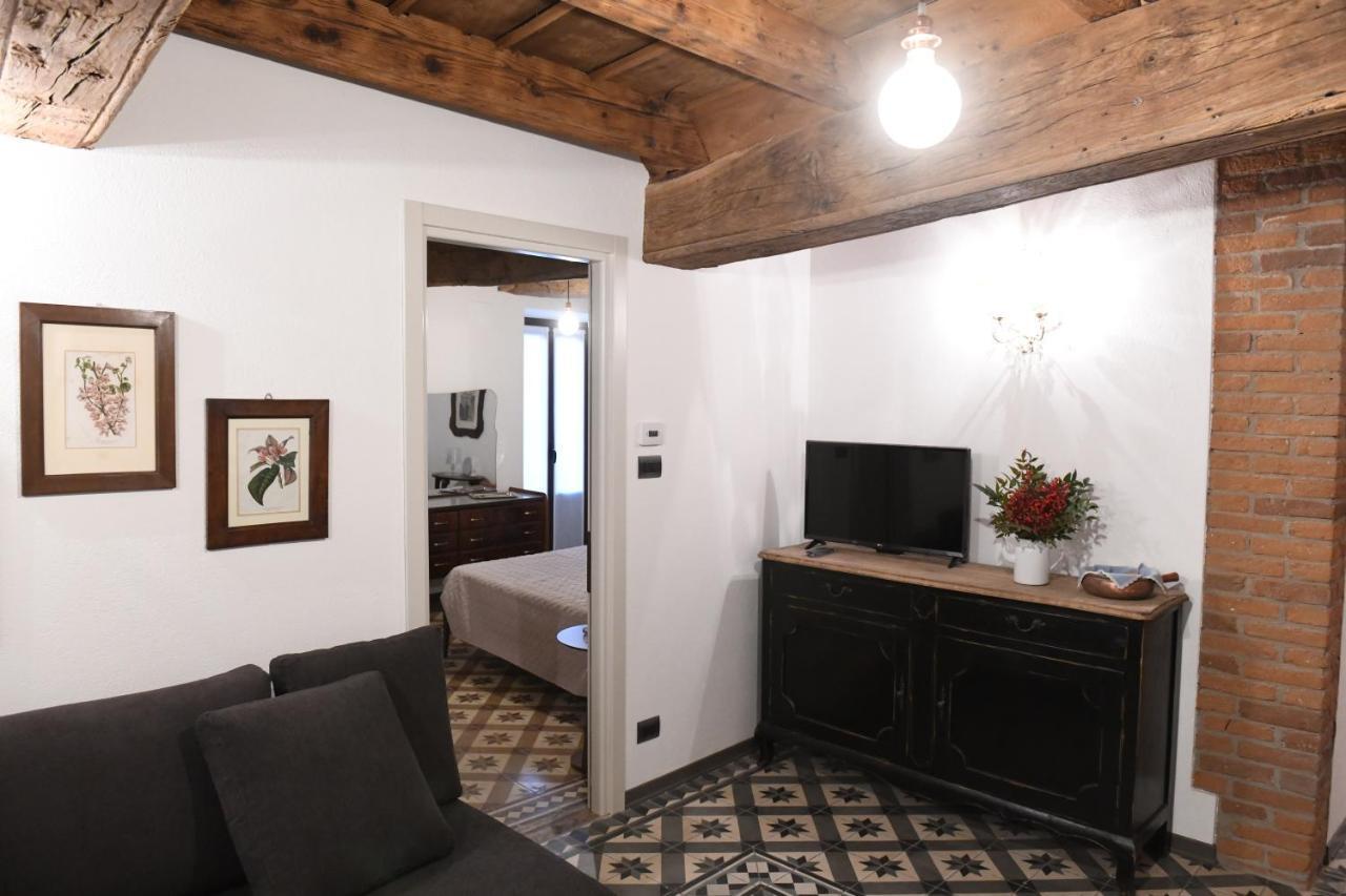 La Casa Di Eva Apartment Cuneo Luaran gambar